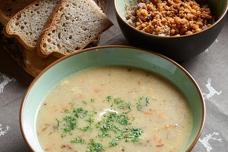 Mushroom soup with buckwheat mash