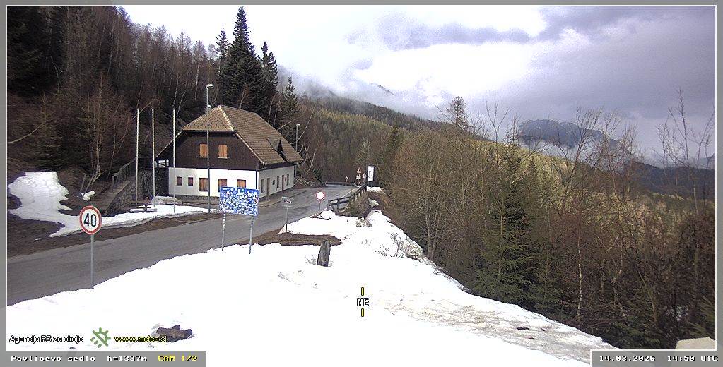 Webcam Pavličevo sedlo 1337 m - view towards northeast
