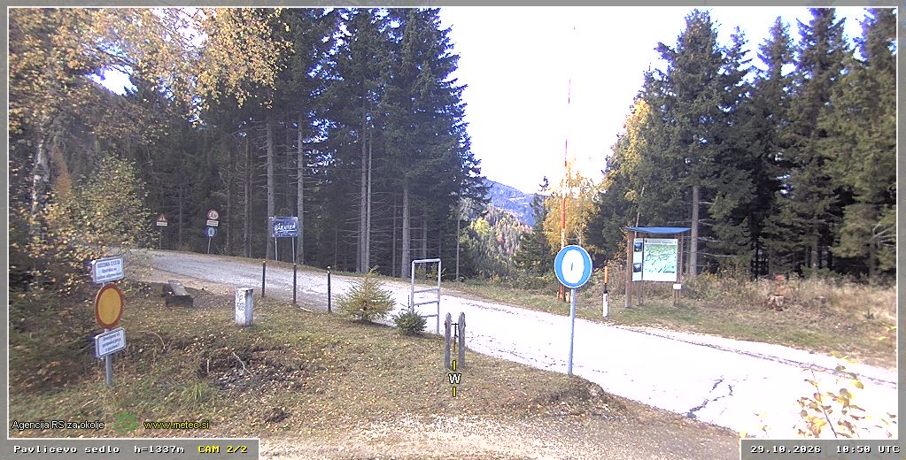 Webcam Pavličevo sedlo 1337 m - view towards west